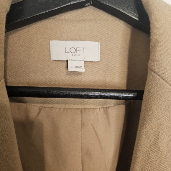 Loft Tan Blazer Size 4 - Picture 3 of 3